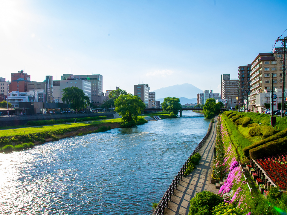 北上川と岩手山